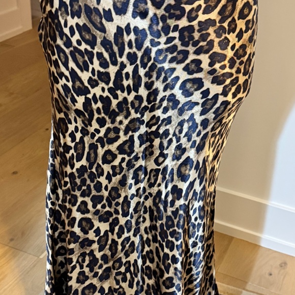 Leopard Print Midi Skirt - Picture 2 of 3